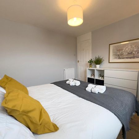 Scandi Style Apartment With Stunning Views ลินลิธโกว ภายนอก รูปภาพ
