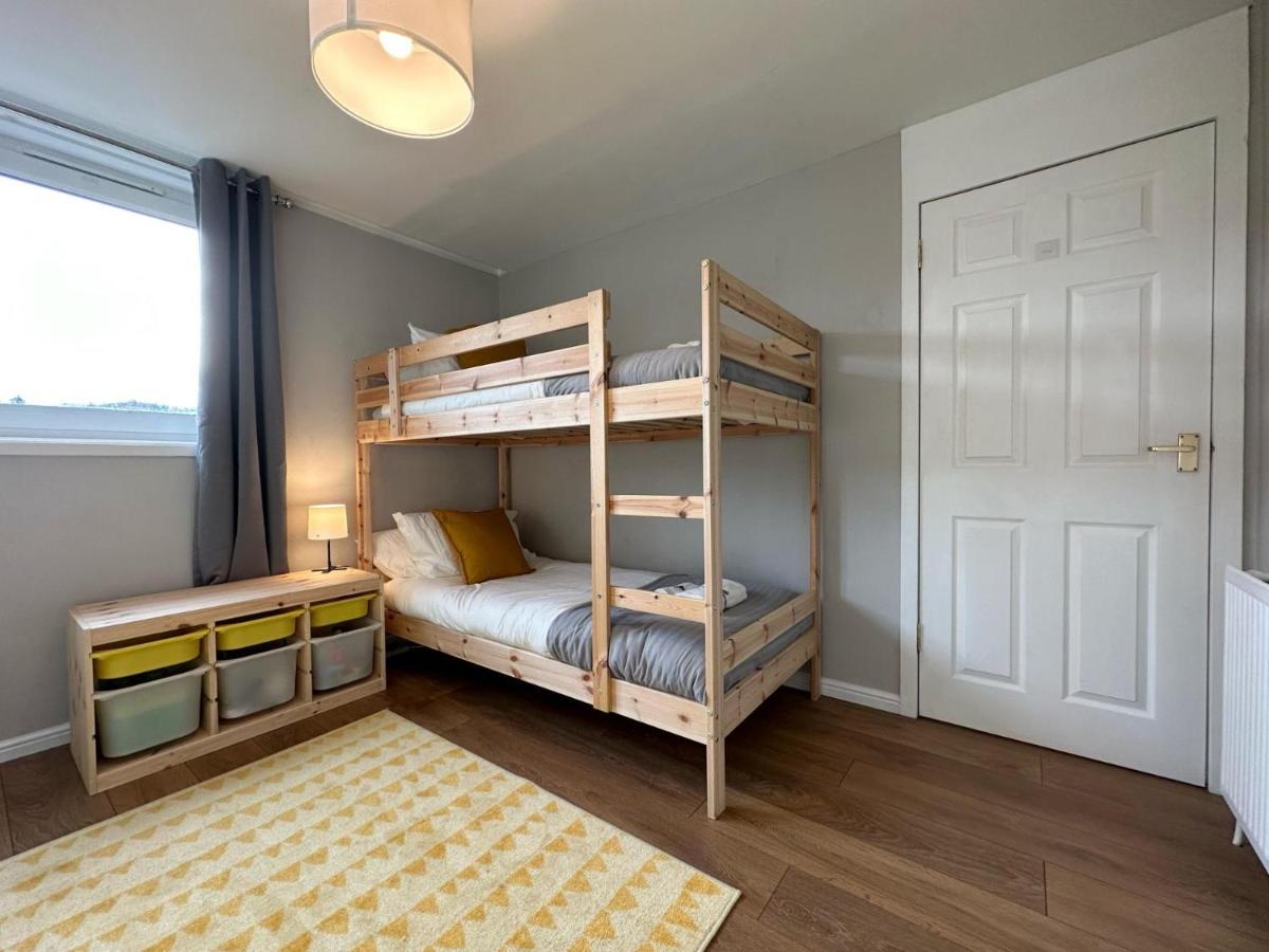 Scandi Style Apartment With Stunning Views ลินลิธโกว ภายนอก รูปภาพ