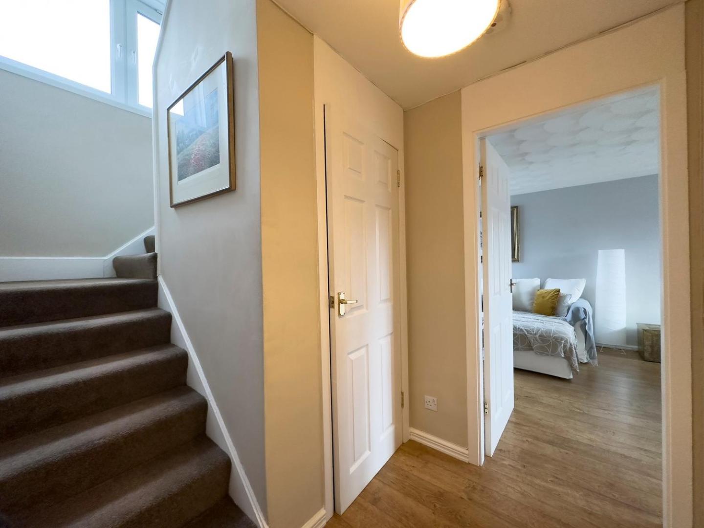 Scandi Style Apartment With Stunning Views ลินลิธโกว ภายนอก รูปภาพ